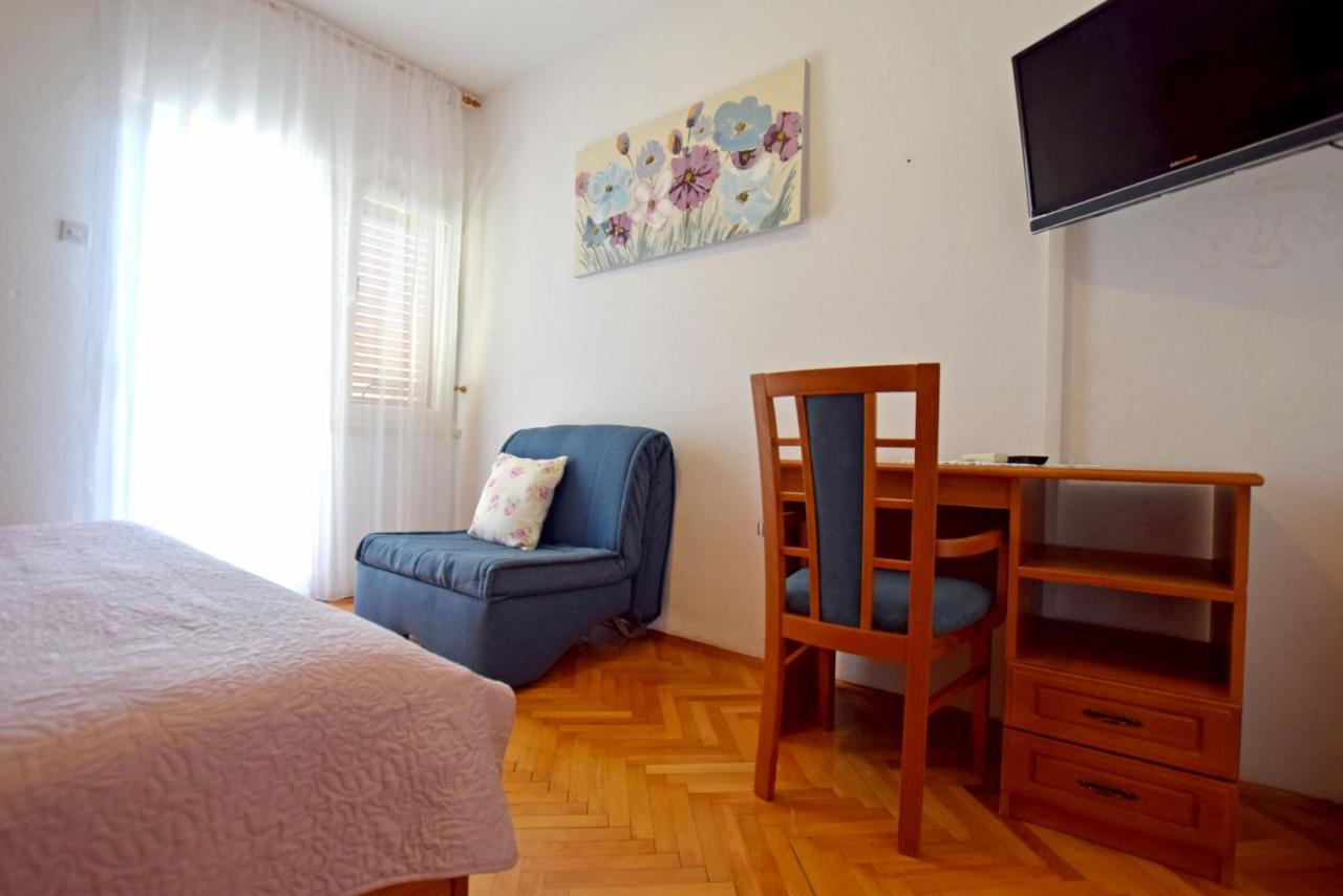 Apartments Adriana Starigrad Paklenica Room photo